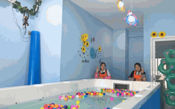 海之雨婴儿游泳池